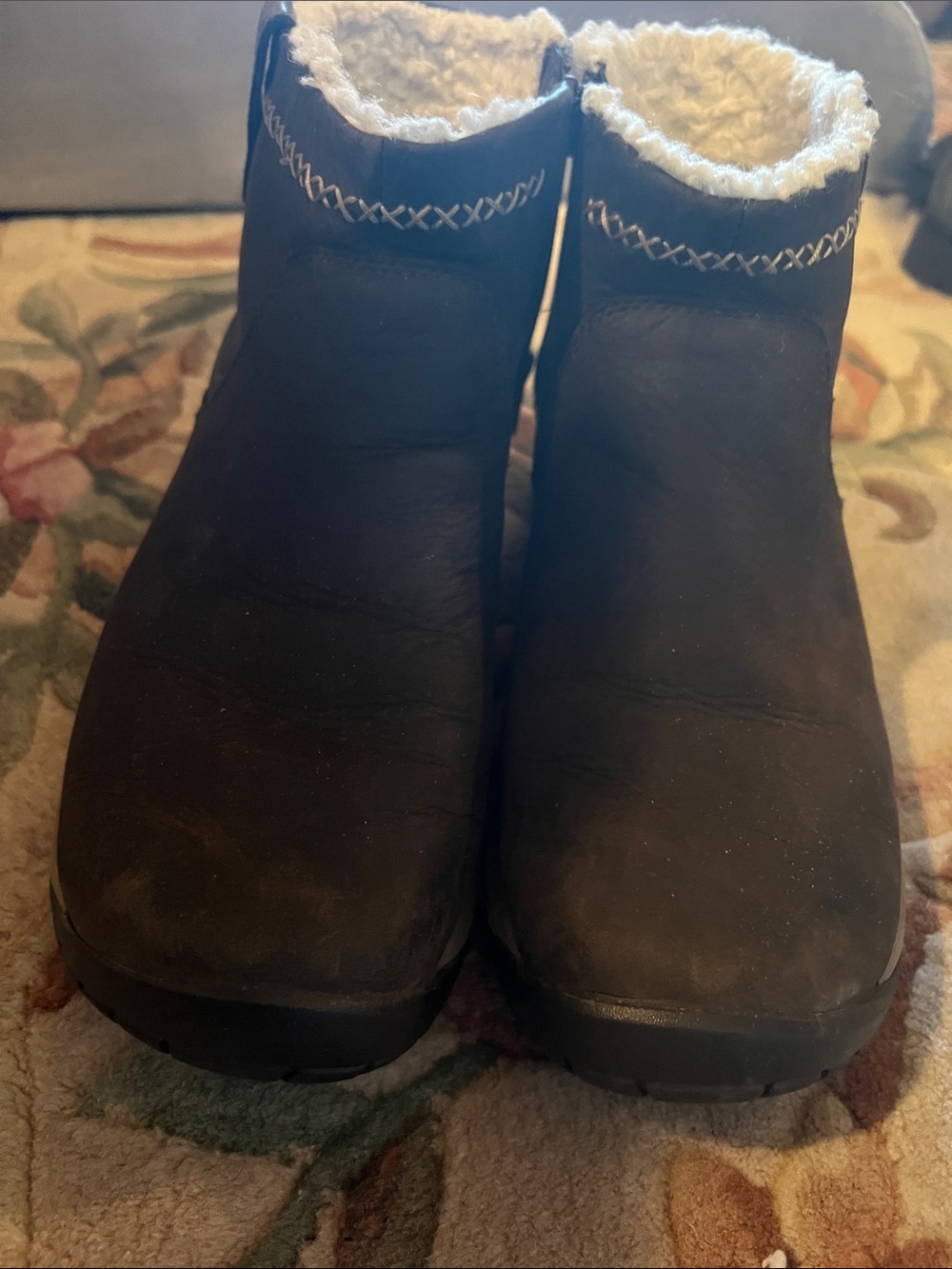 Merrell Black Faux-Shearling Ankle Boots with Cream Lining
